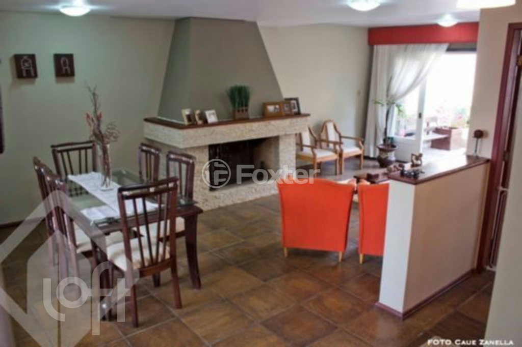 Casa à venda com 4 quartos, 335m² - Foto 3