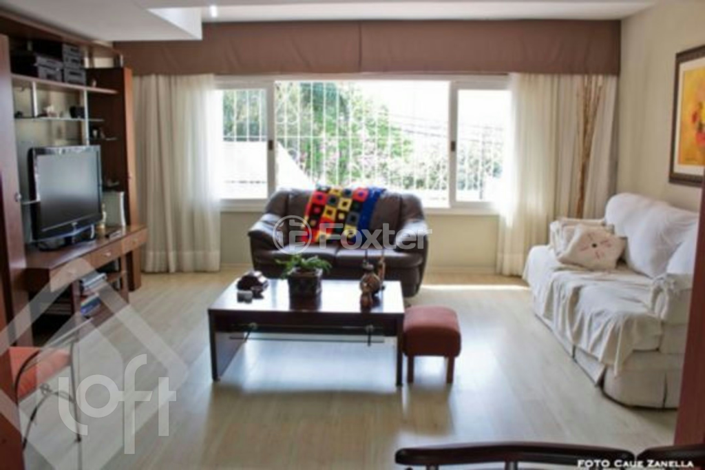 Casa à venda com 4 quartos, 335m² - Foto 4