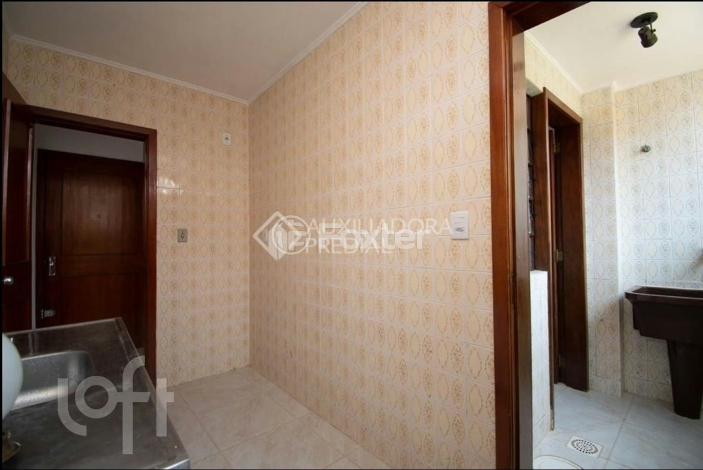 Apartamento à venda com 2 quartos, 75m² - Foto 4
