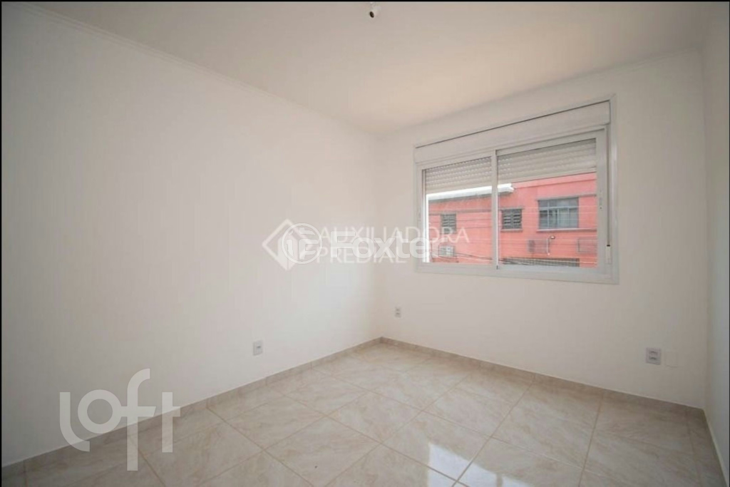 Apartamento à venda com 2 quartos, 75m² - Foto 1