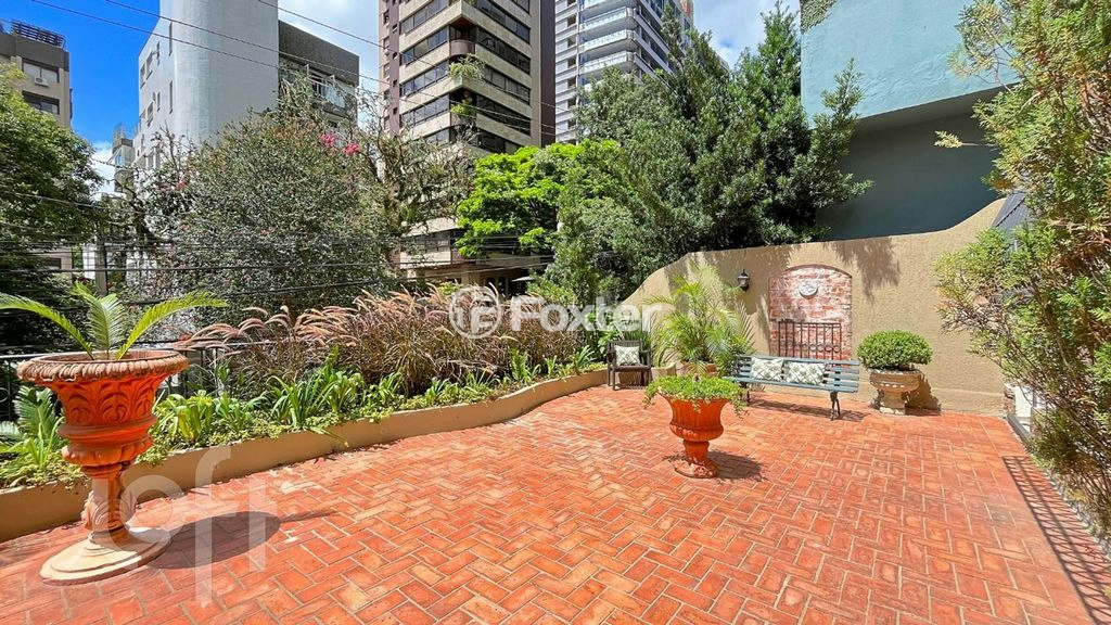 Apartamento à venda com 3 quartos, 143m² - Foto 2