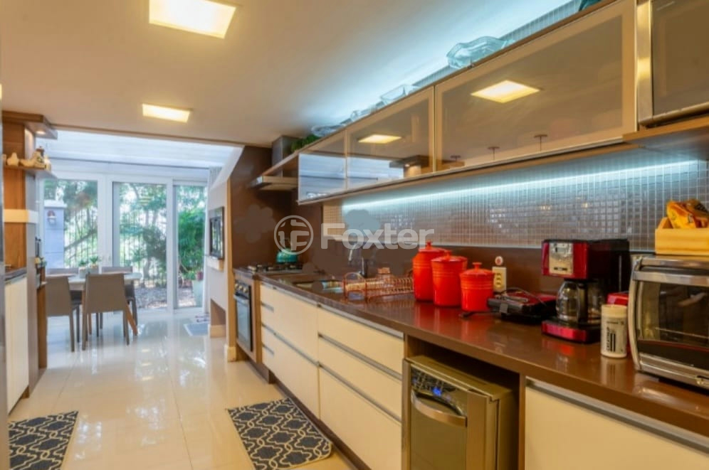Casa de Condomínio à venda com 3 quartos, 263m² - Foto 4