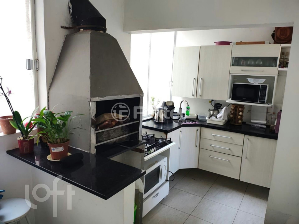 Apartamento à venda com 2 quartos, 67m² - Foto 2