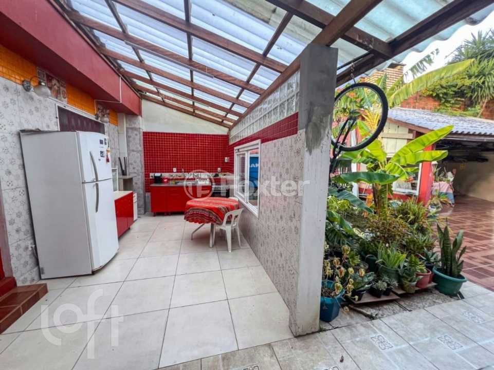 Casa à venda com 5 quartos, 266m² - Foto 9