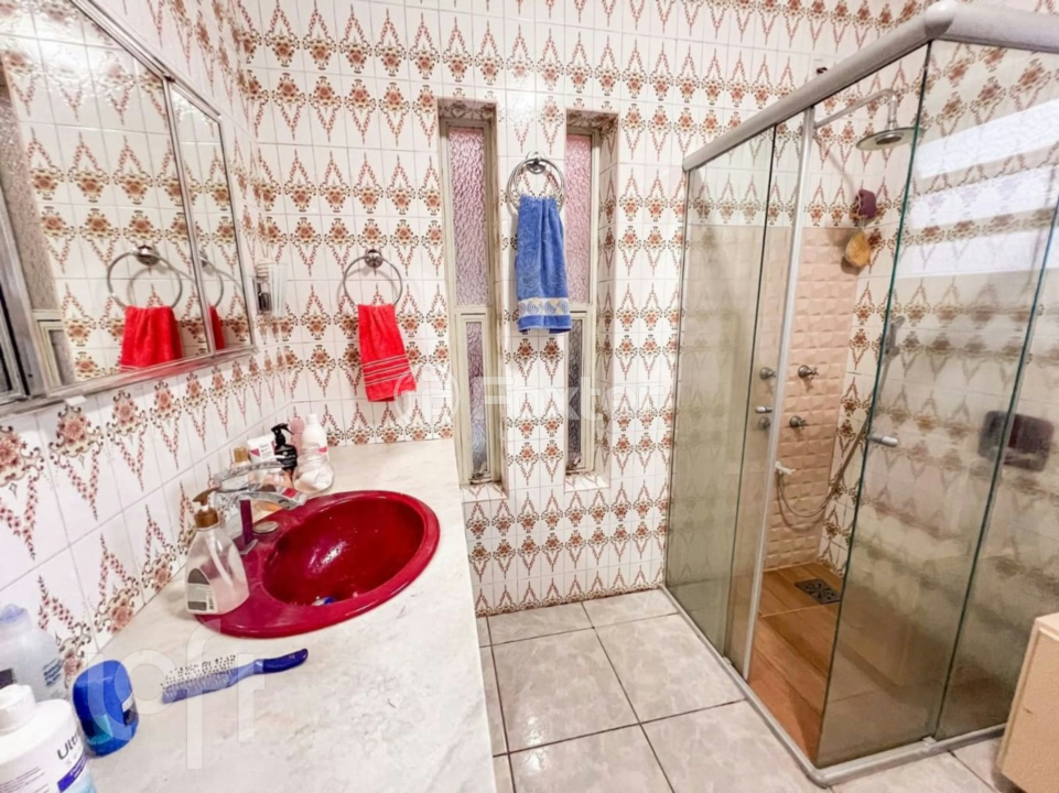 Casa à venda com 5 quartos, 266m² - Foto 13