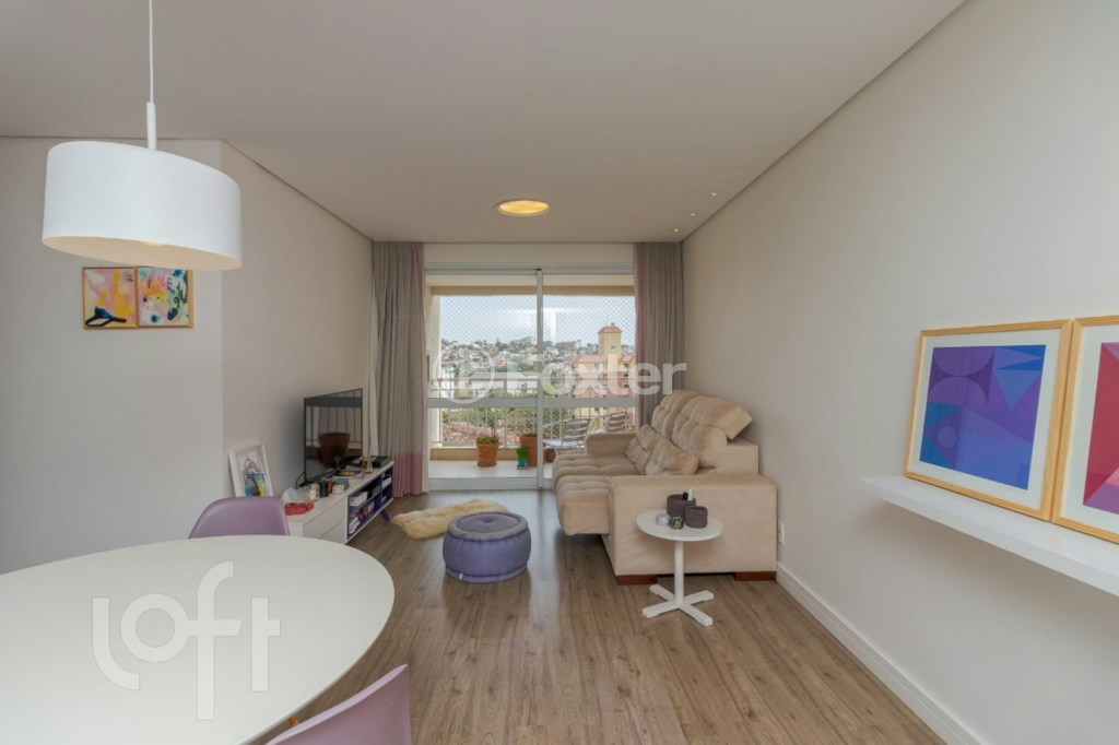 Apartamento à venda com 2 quartos, 70m² - Foto 2
