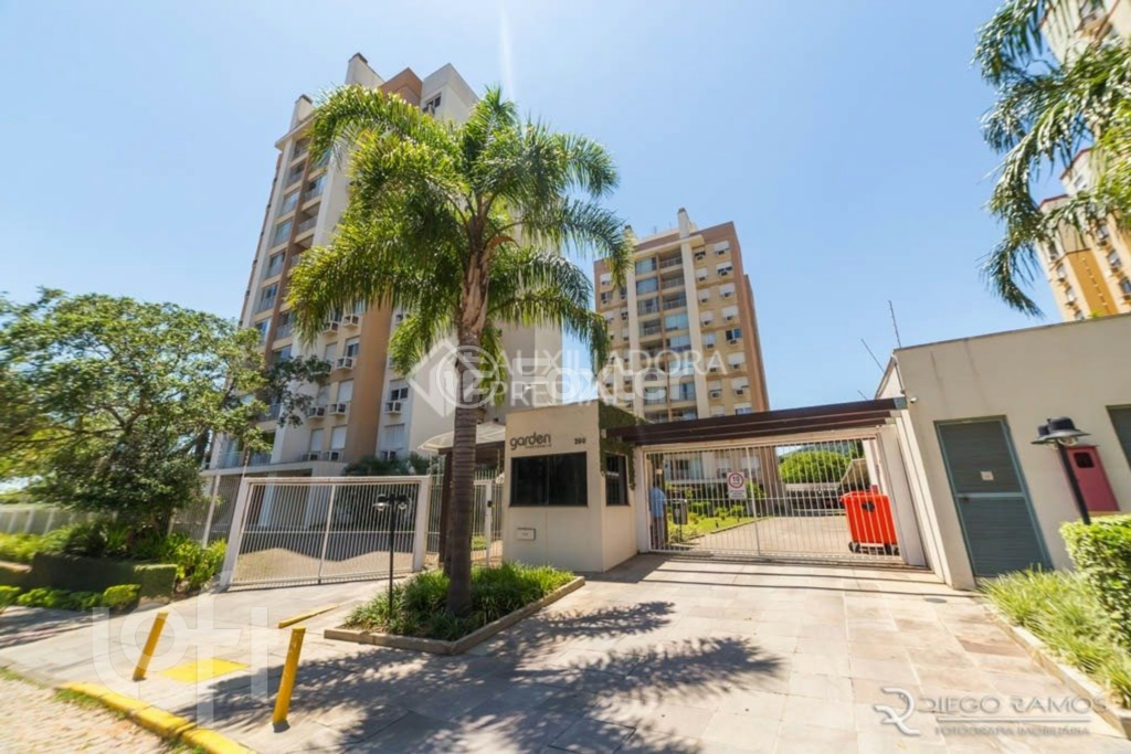 Apartamento à venda com 2 quartos, 70m² - Foto 21