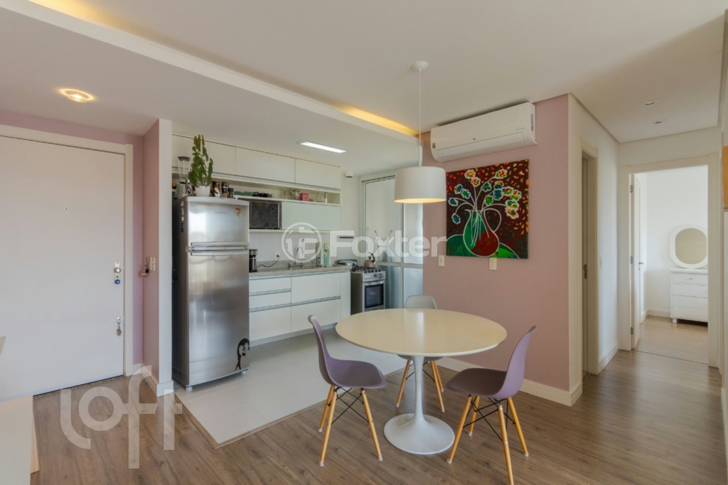 Apartamento à venda com 2 quartos, 70m² - Foto 11