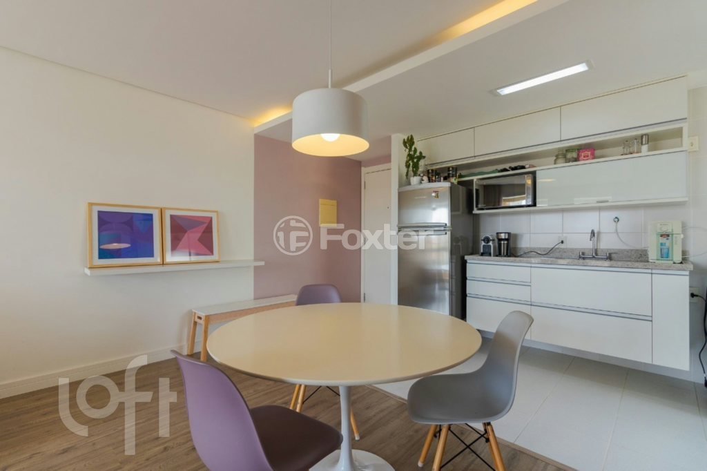 Apartamento à venda com 2 quartos, 70m² - Foto 10
