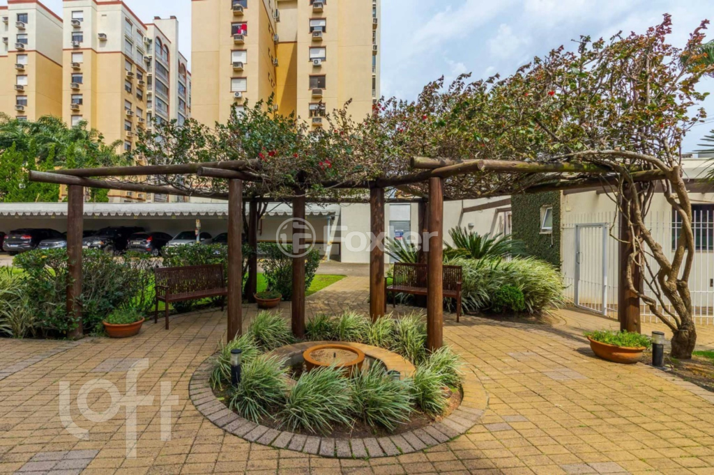 Apartamento à venda com 2 quartos, 70m² - Foto 32
