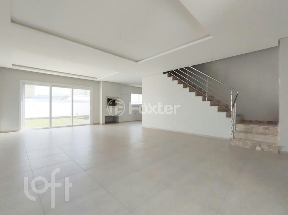 Casa à venda com 4 quartos, 230m² - Foto 1