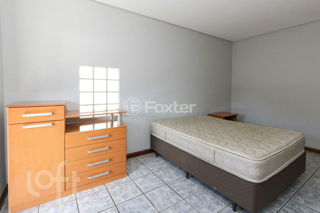 Casa à venda com 6 quartos, 227m² - Foto 31