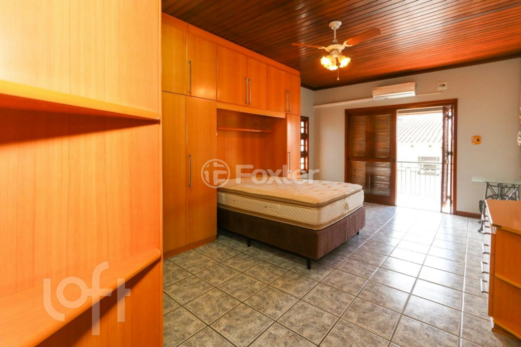Casa à venda com 6 quartos, 227m² - Foto 36
