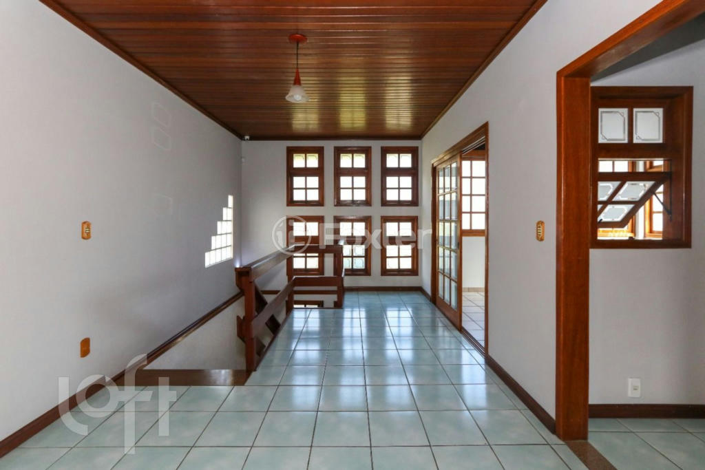 Casa à venda com 6 quartos, 227m² - Foto 24