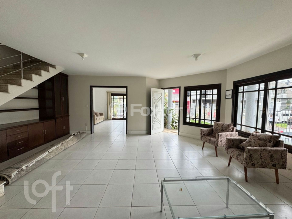 Casa à venda com 3 quartos, 259m² - Foto 3