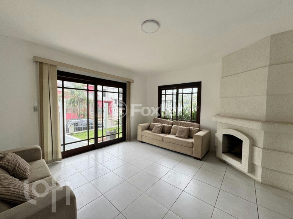 Casa à venda com 3 quartos, 259m² - Foto 8