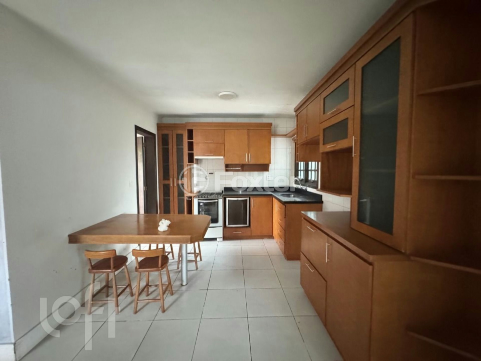 Casa à venda com 3 quartos, 259m² - Foto 12