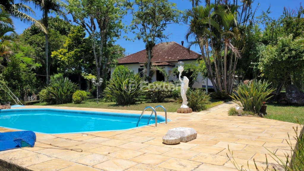 Sítio à venda com 2 quartos, 150m² - Foto 1
